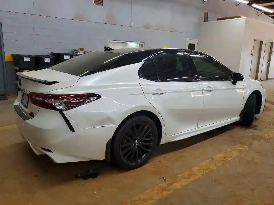 4T1K31AK0NU033257 2022 TOYOTA CAMRY SOLA-2