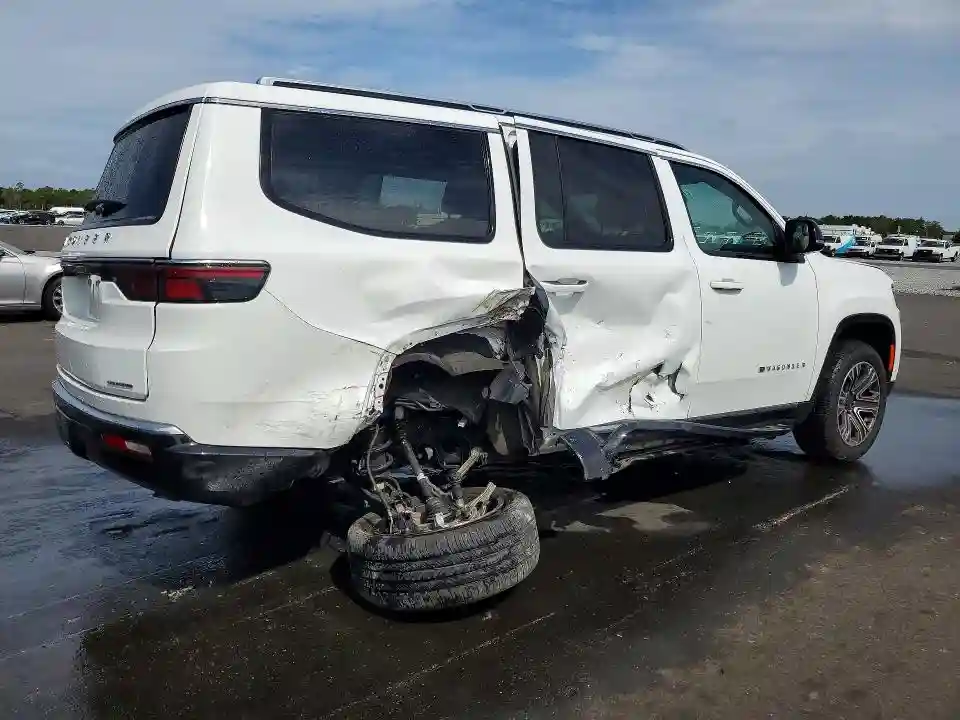 1C4SJVBP7RS176428 2024 JEEP WAGONEER-2