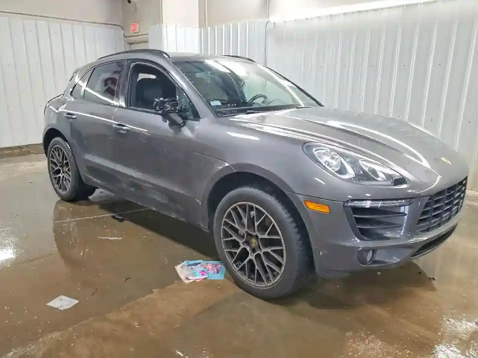 WP1AB2A54HLB19571 2017 PORSCHE MACAN-3