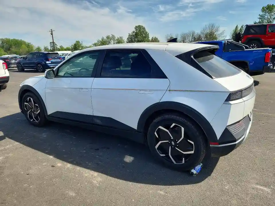 KM8KNDAF0PU162651 2023 HYUNDAI IONIQ-1