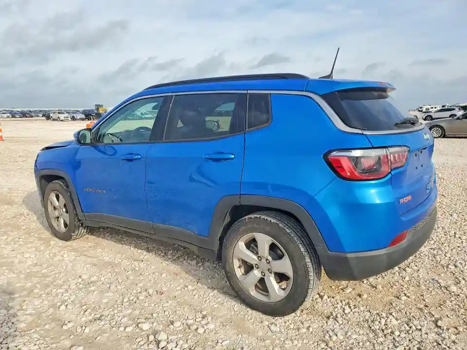 3C4NJCBBXJT462198 2018 JEEP COMPASS-1
