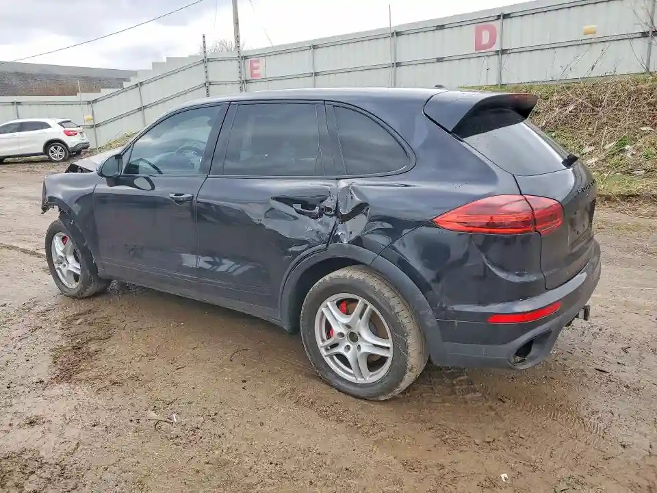 WP1AA2A20GKA08092 2016 PORSCHE CAYENNE-1