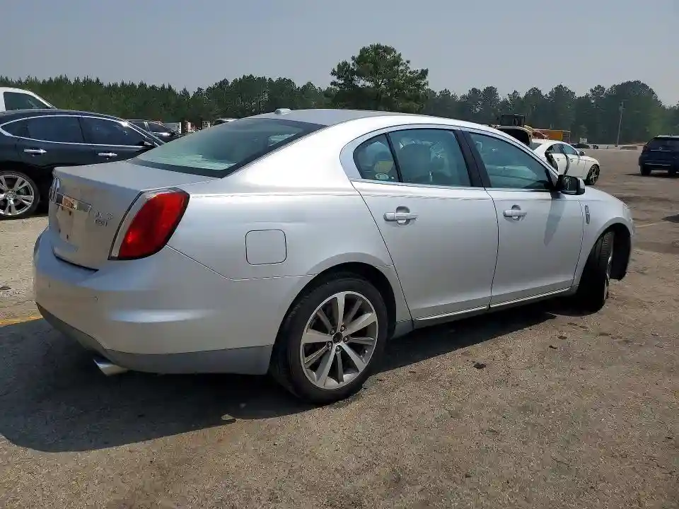 1LNHL9ER5AG610647 2010 LINCOLN MKS-2