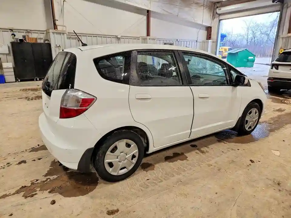 JHMGE8G38DC024984 2013 HONDA FIT-2