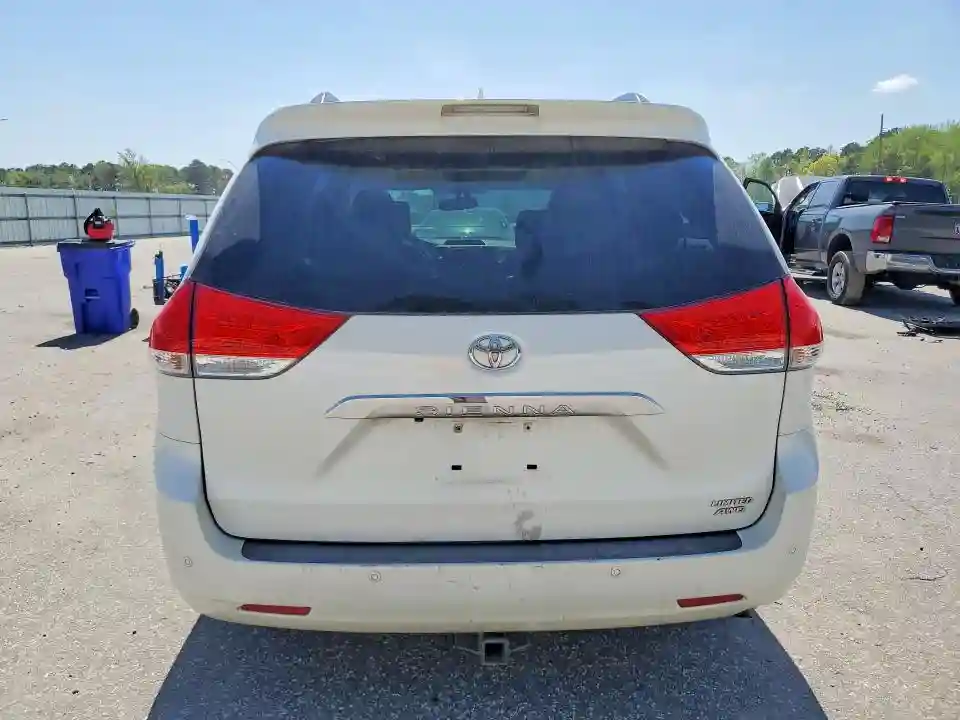 5TDDK3DC8DS052951 2013 TOYOTA SIENNA-5