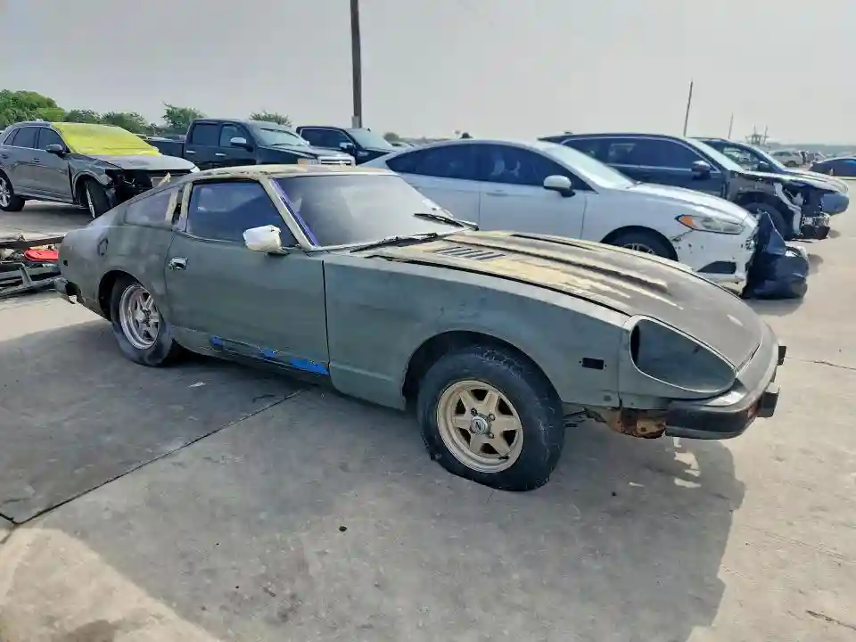 JN1HZ04S2DX558307 1983 DATSUN 280-3