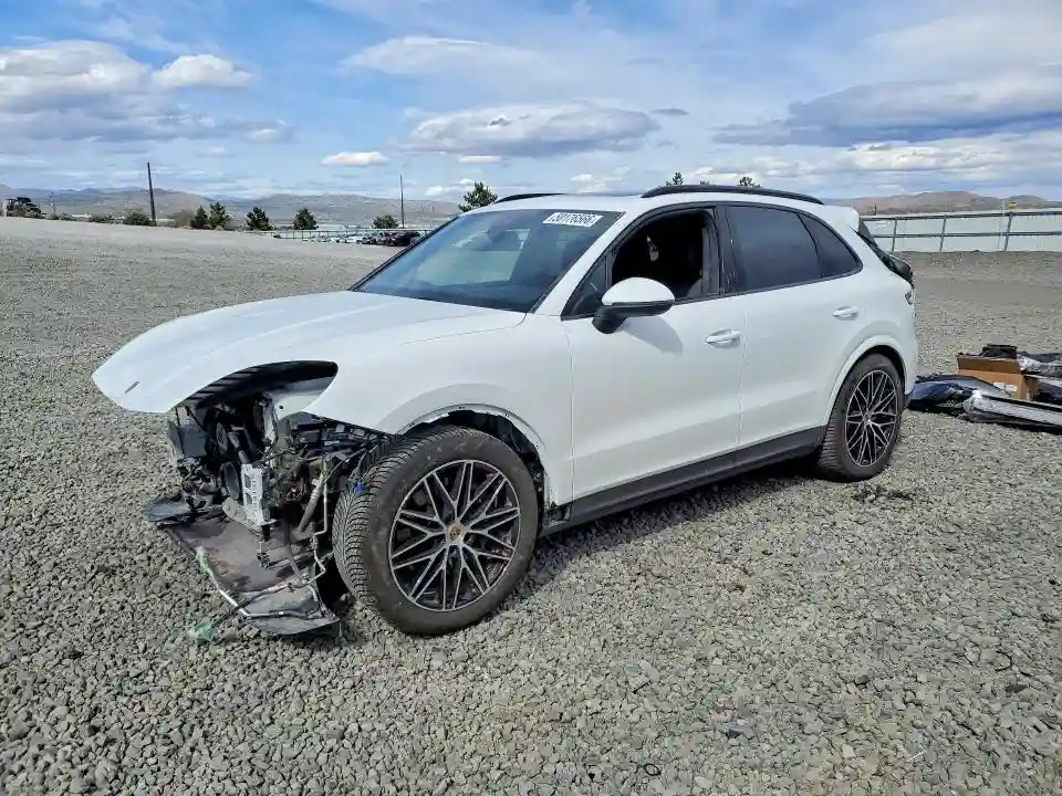 WP1AA2AY9RDA06613 2024 PORSCHE CAYENNE-0