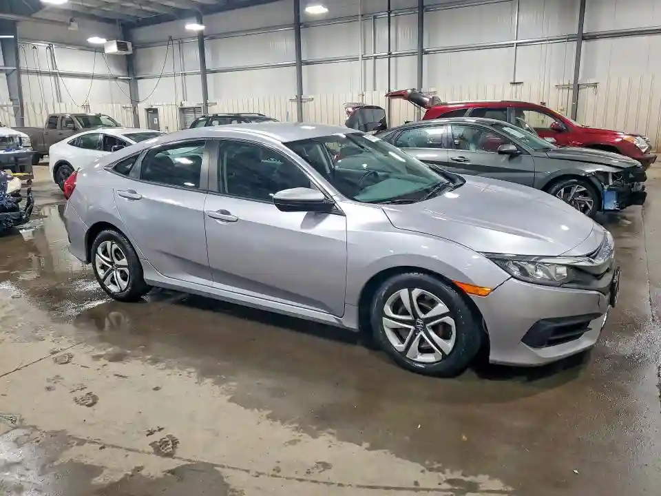 2HGFC2F56JH572026 2018 HONDA CIVIC-3