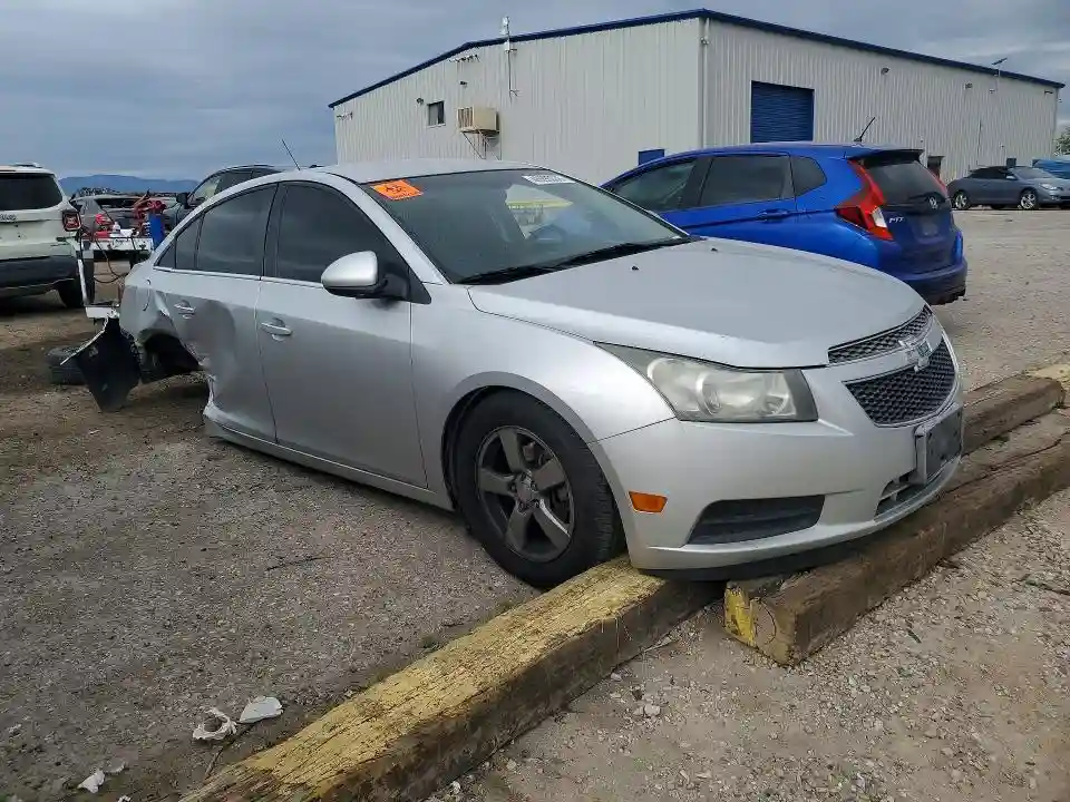 1G1PK5SBXE7384011 2014 CHEVROLET CRUZE-3