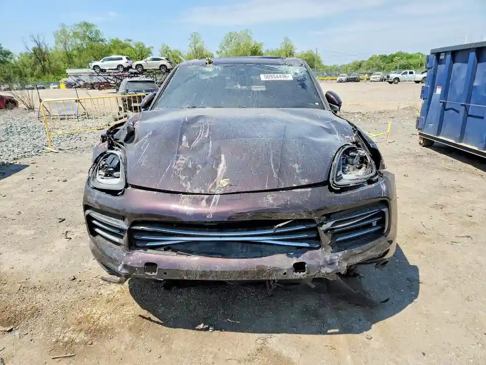 WP1AA2AY4KDA04368 2019 PORSCHE CAYENNE-4