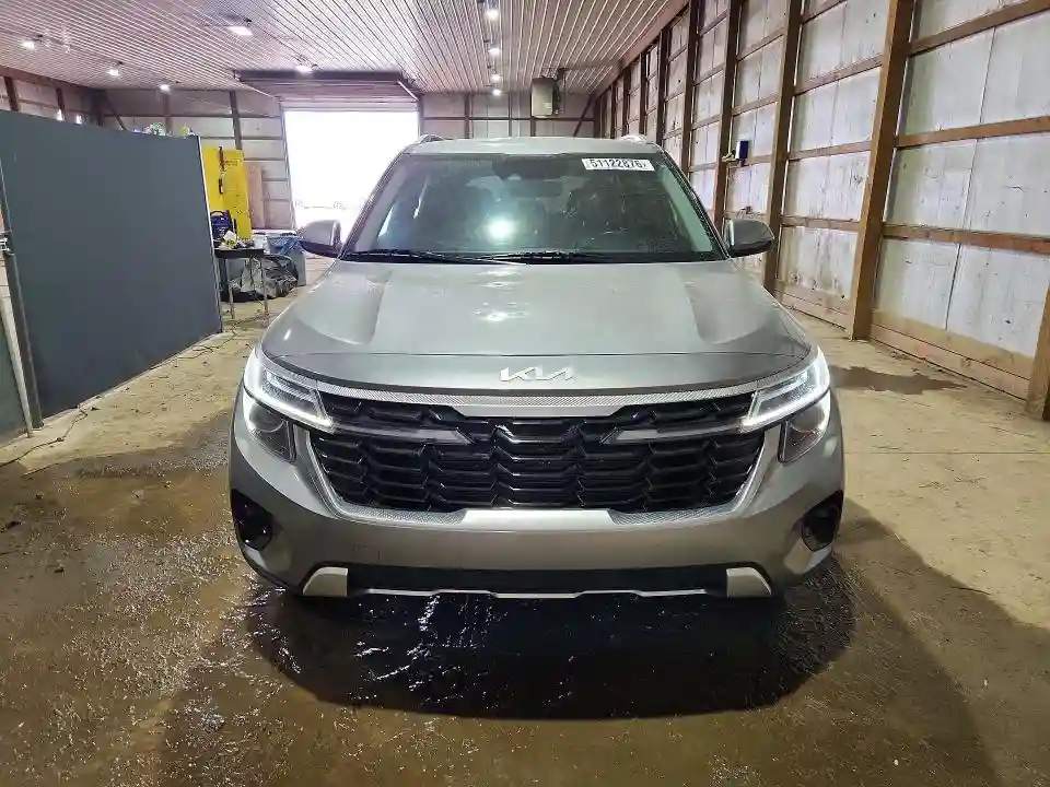 KNDEUCAA5R7610368 2024 KIA SELTOS-4