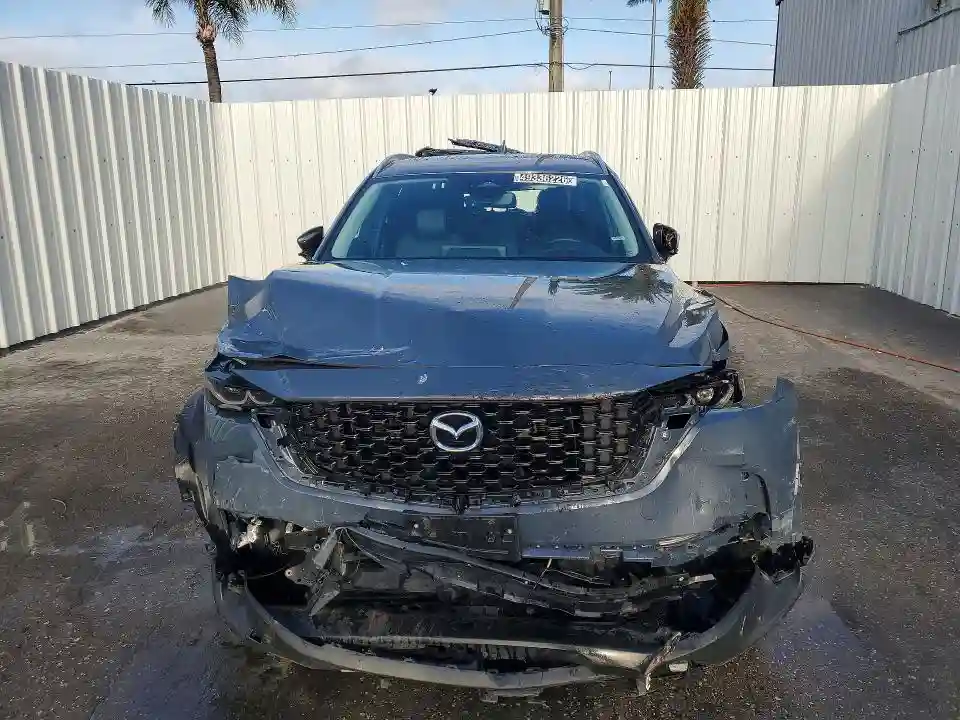 7MMVAAEW6SN131008 2025 MAZDA CX-50-4