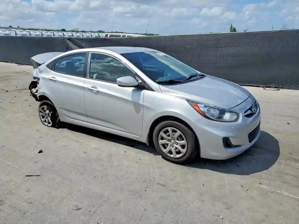 KMHCT4AE8EU733009 2014 HYUNDAI ACCENT-3