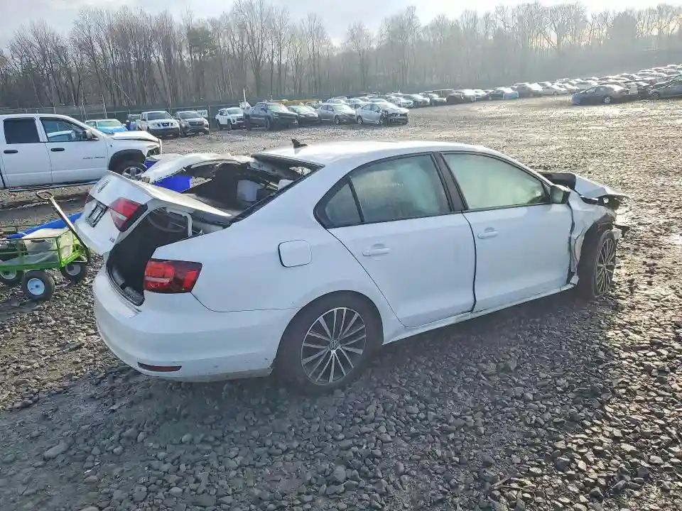3VWD17AJ3GM390899 2016 VOLKSWAGEN JETTA-2