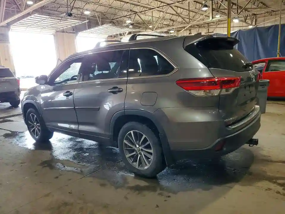 5TDJZRFH9JS905914 2018 TOYOTA HIGHLANDER-1