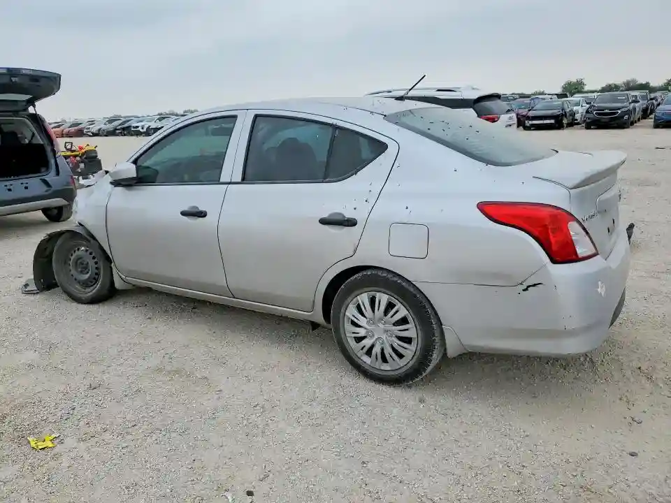 3N1CN7AP3HL824529 2017 NISSAN VERSA-1