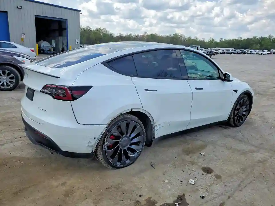 7SAYGDEF7NF464580 2022 TESLA MODEL Y-2