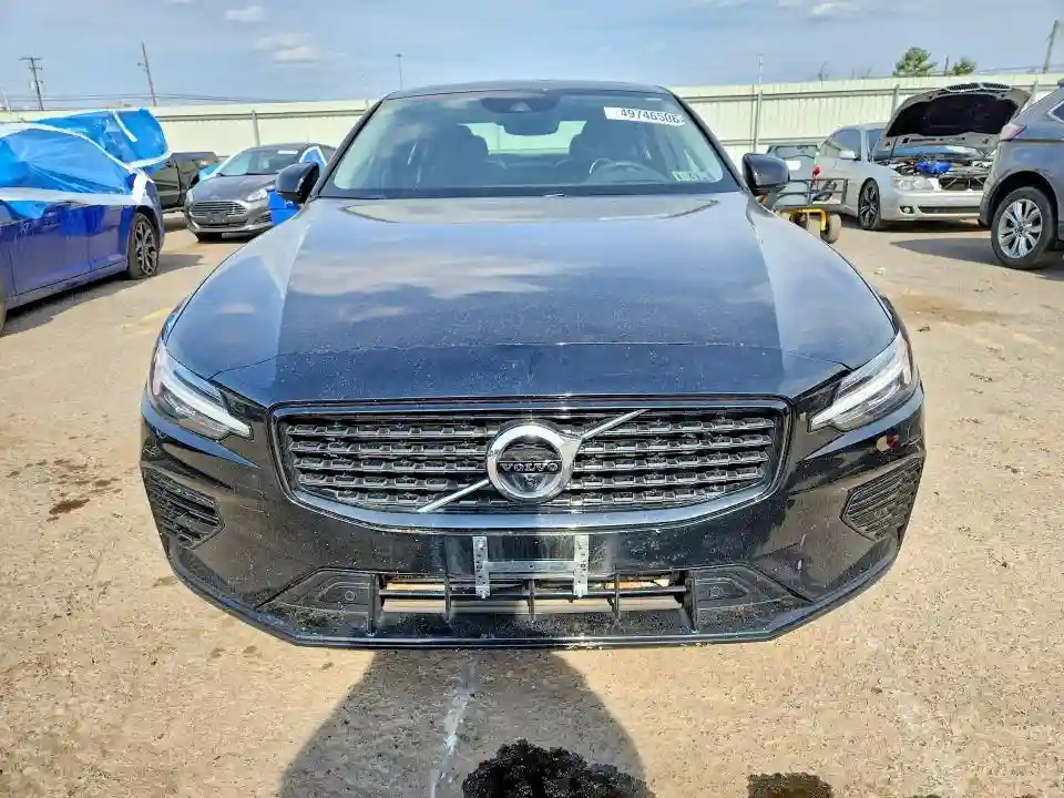 7JRBR0FZ0NG177409 2022 VOLVO S60-4