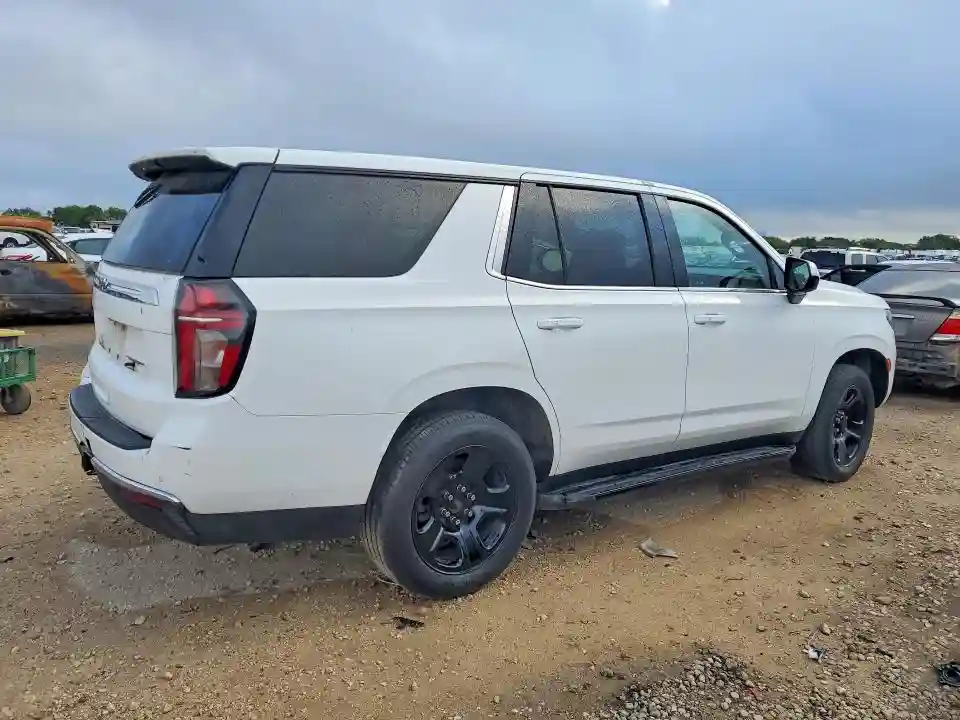 1GNSCLED9NR247864 2022 CHEVROLET TAHOE-2