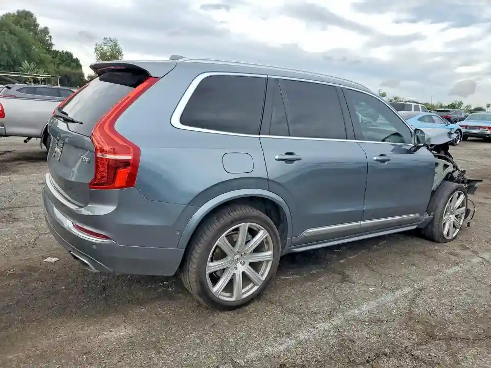 YV4BR0PL6J1336887 2018 VOLVO XC90-2