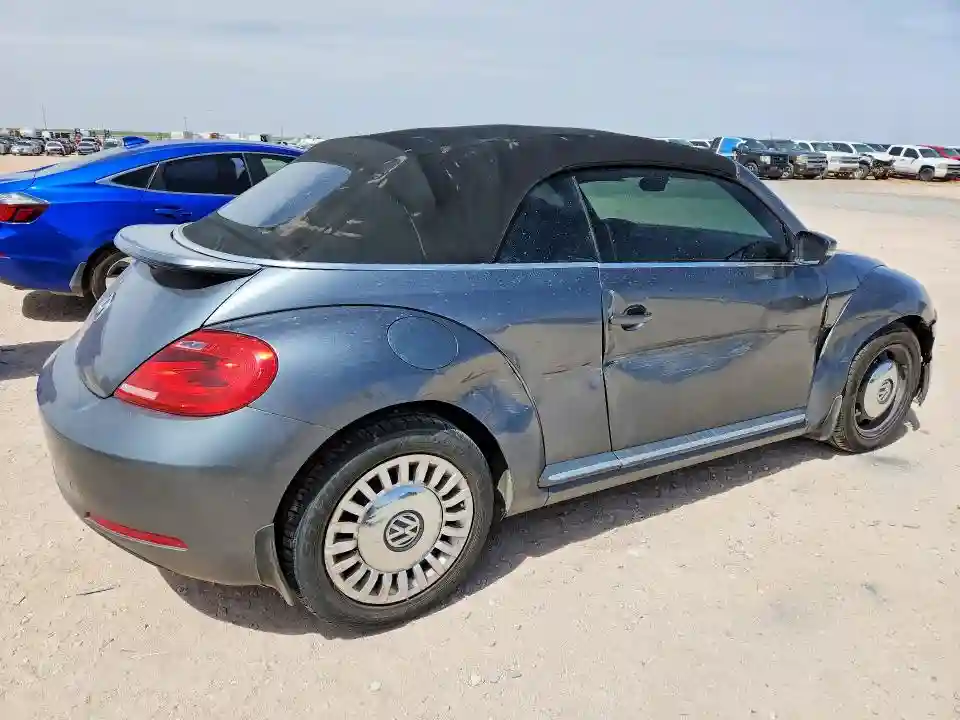 3VW517ATXEM820785 2014 VOLKSWAGEN BEETLE-2
