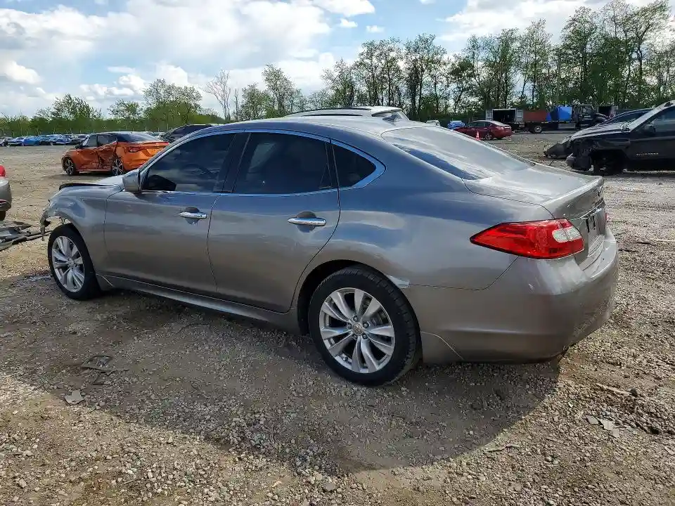 JN1AY1AR7BM570706 2011 INFINITI M56-1