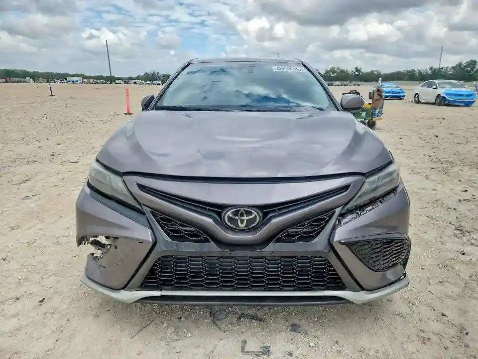 4T1G11AK3NU060755 2022 TOYOTA CAMRY-4
