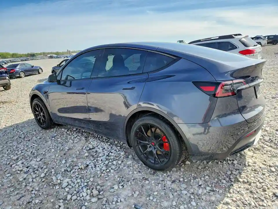 7SAYGDEF6NF537003 2022 TESLA MODEL Y-1