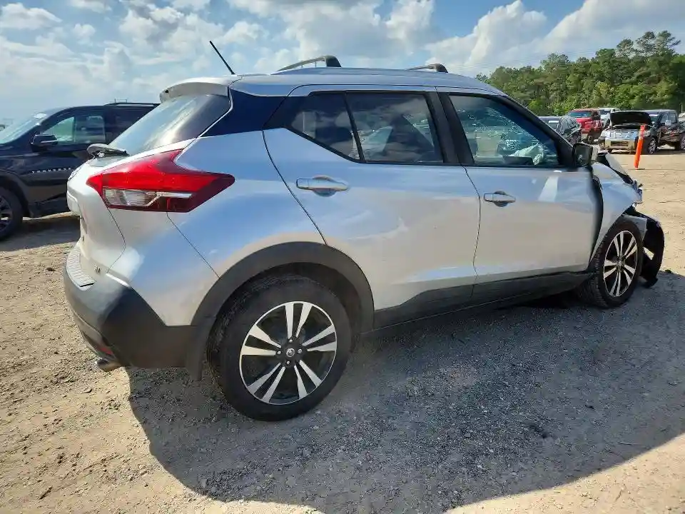 3N1CP5CU7JL510454 2018 NISSAN KICKS-2