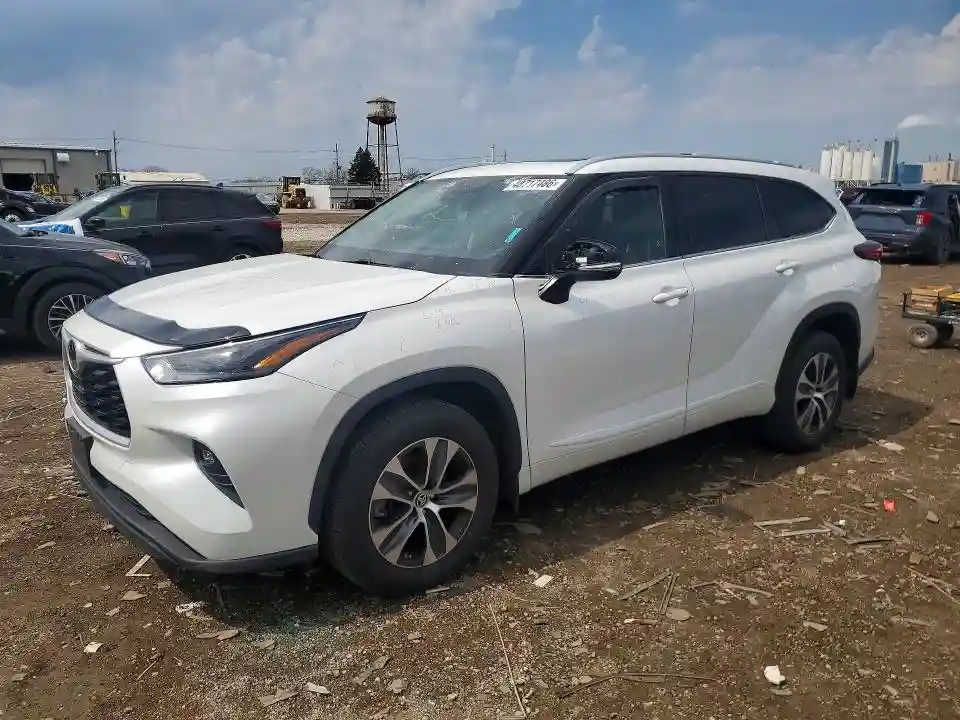 5TDGZRBH6NS239634 2022 TOYOTA HIGHLANDER-0