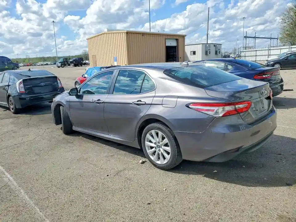 4T1B11HK2KU722515 2019 TOYOTA CAMRY-1