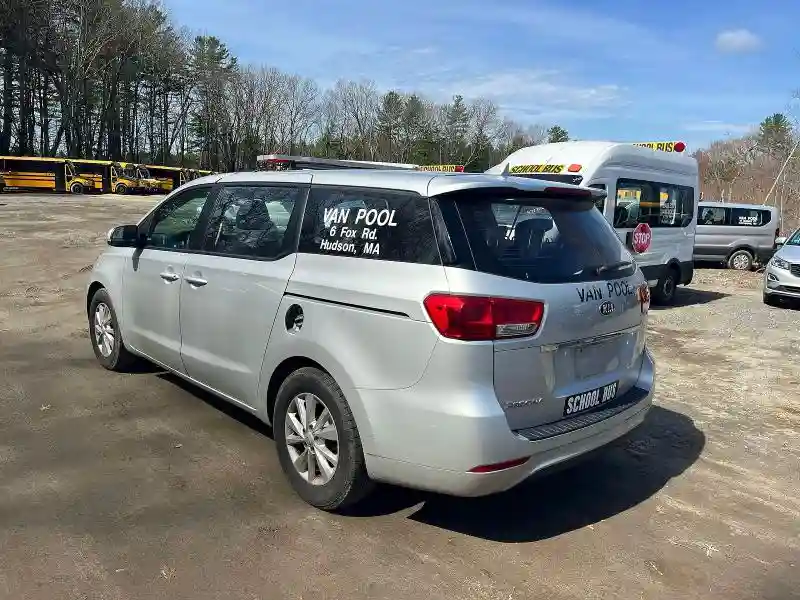KNDMA5C1XJ6403384 2018 KIA SEDONA-2