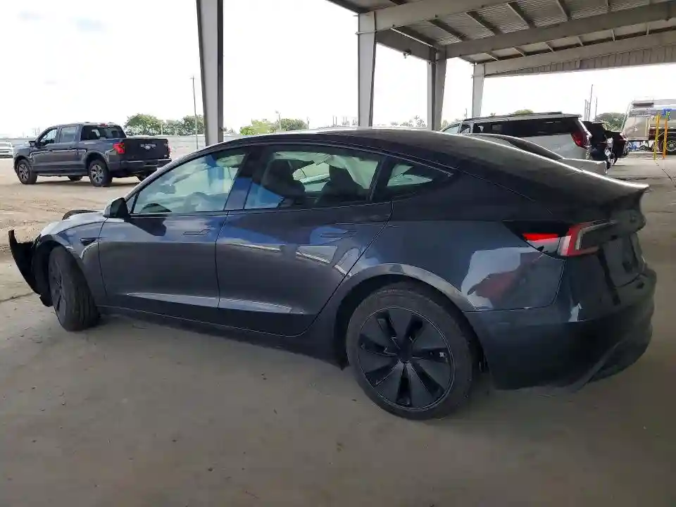 5YJ3E1EA0SF030111 2025 TESLA MODEL 3-1