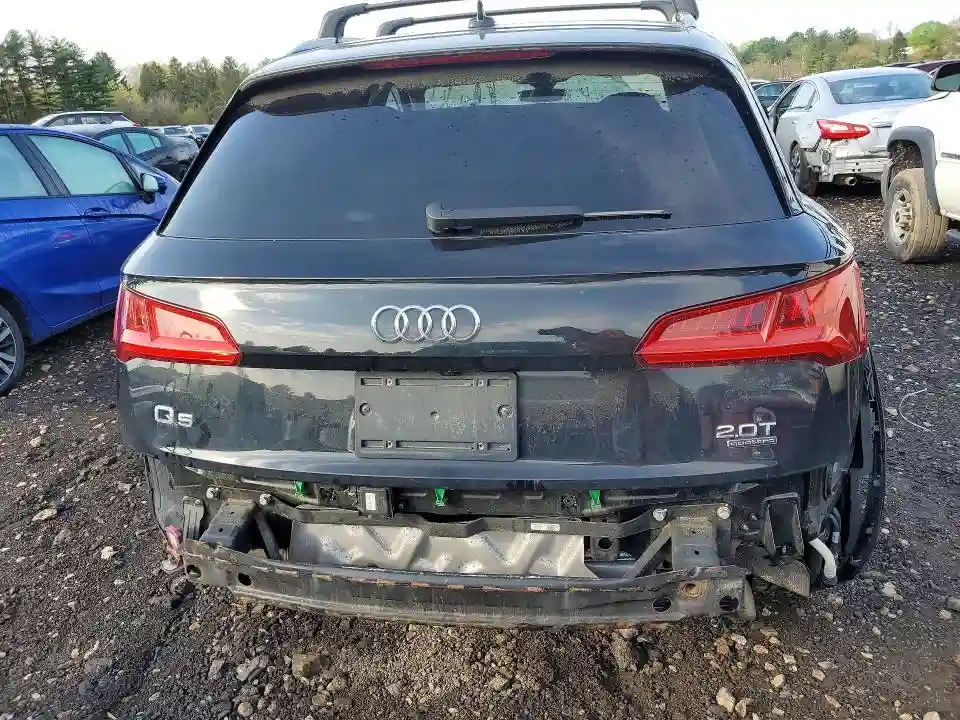 WA1BNAFY7J2008027 2018 AUDI Q5-5