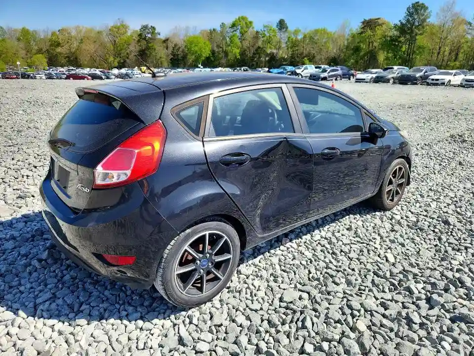 3FADP4EJ9FM150397 2015 FORD FIESTA-2