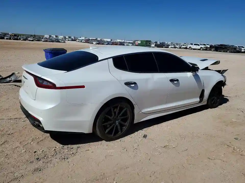 KNAE15LA4K6068139 2019 KIA STINGER-2