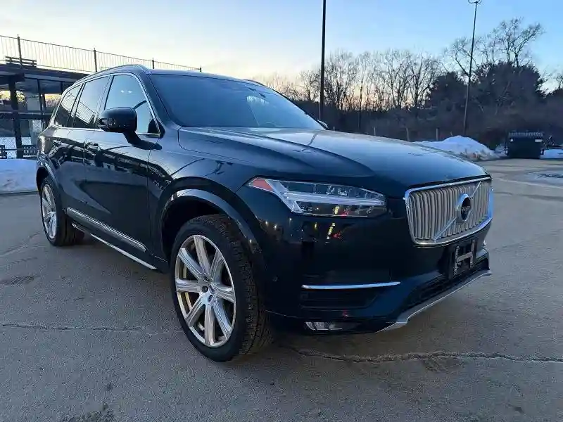 YV4A22PL3J1209333 2018 VOLVO XC90-0