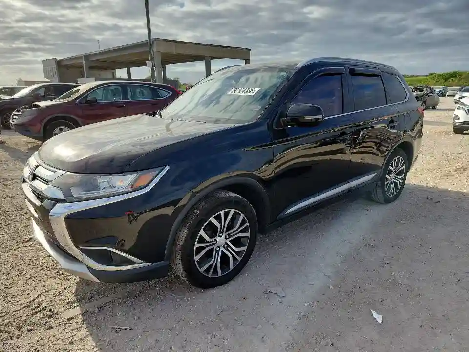 JA4AD3A33JJ000597 2018 MITSUBISHI OUTLANDER-0