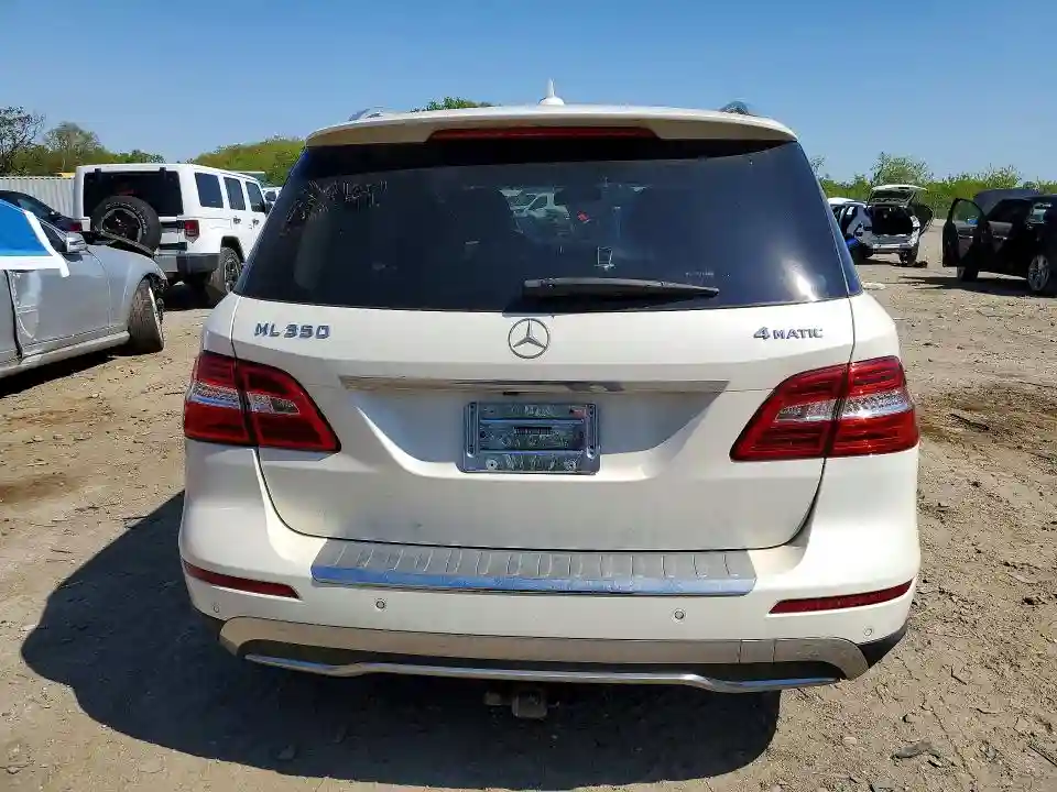 4JGDA5HB6DA137621 2013 MERCEDES-BENZ M-CLASS-5