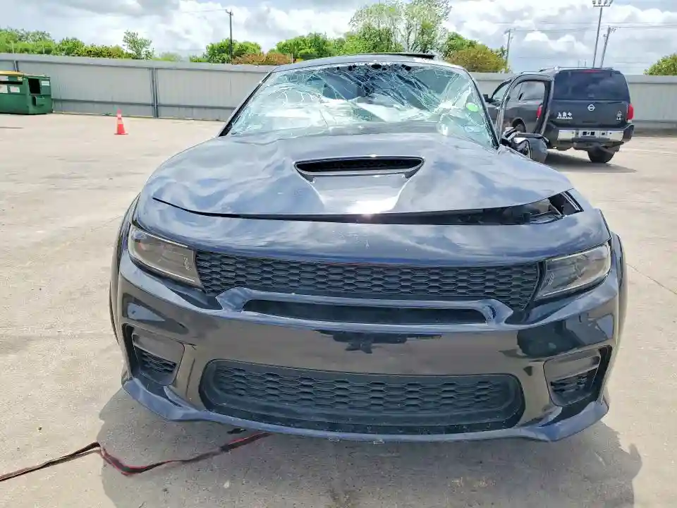 2C3CDXGJ5PH556887 2023 DODGE CHARGER-4