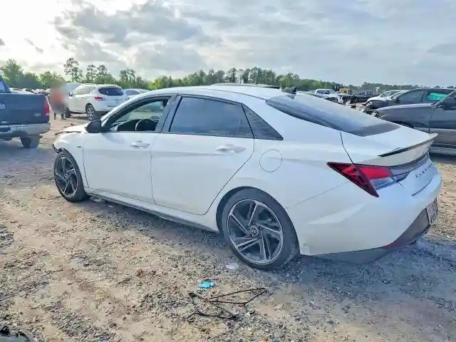 KMHLR4AF9NU311709 2022 HYUNDAI ELANTRA-1