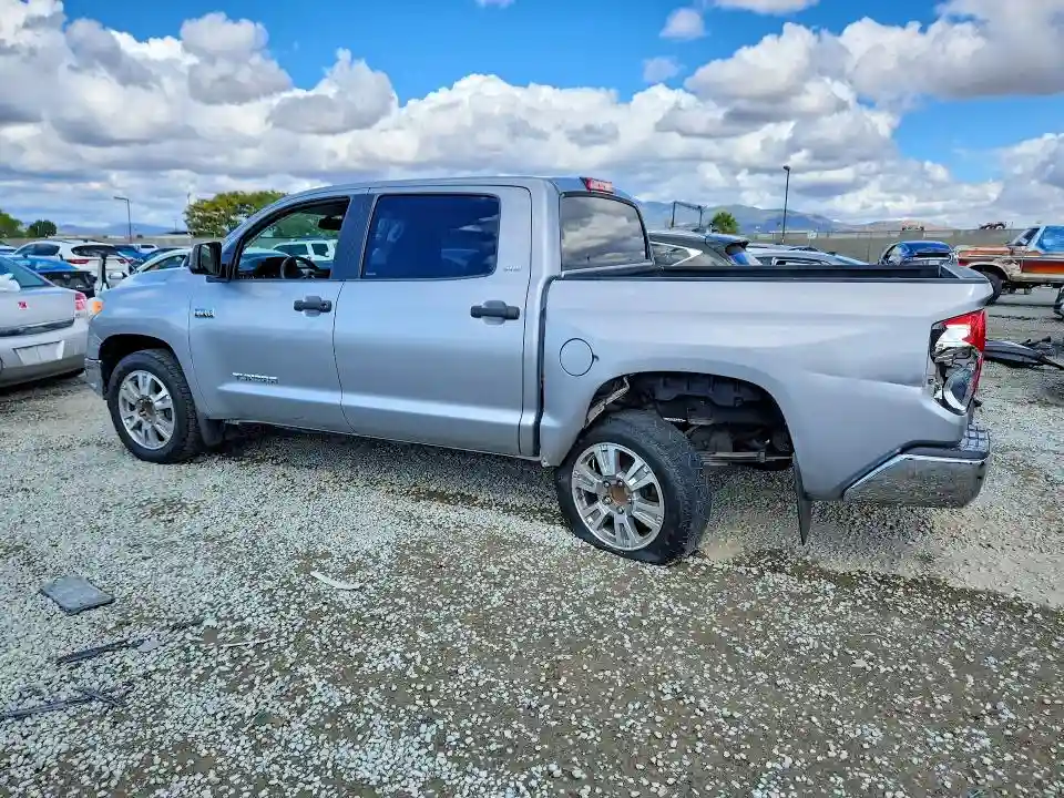 5TFEY5F18GX210312 2016 TOYOTA TUNDRA-1