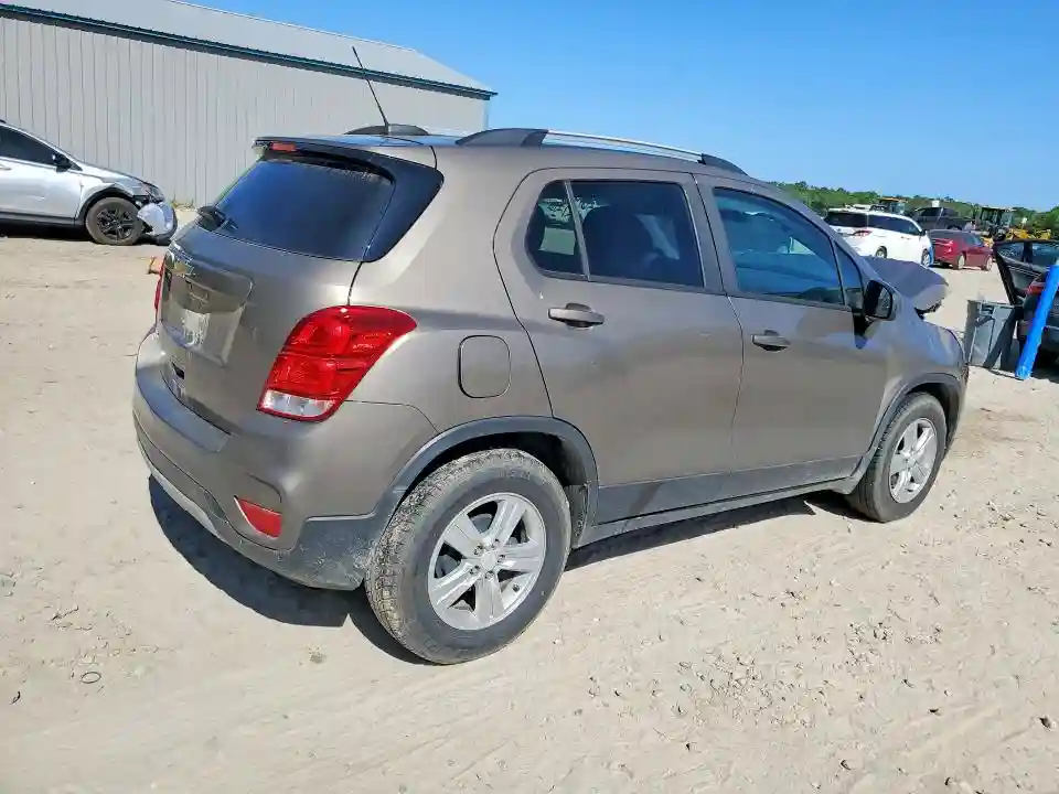 KL7CJLSM0MB361960 2021 CHEVROLET TRAX-2
