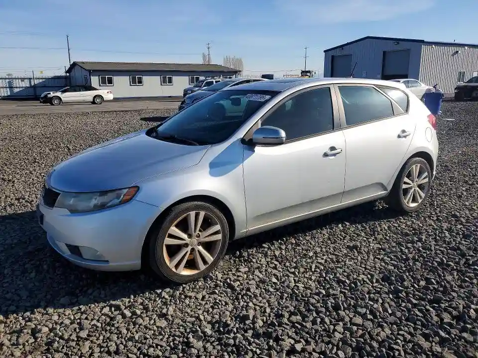 KNAFW5A32B5330028 2011 KIA FORTE5 SX-0