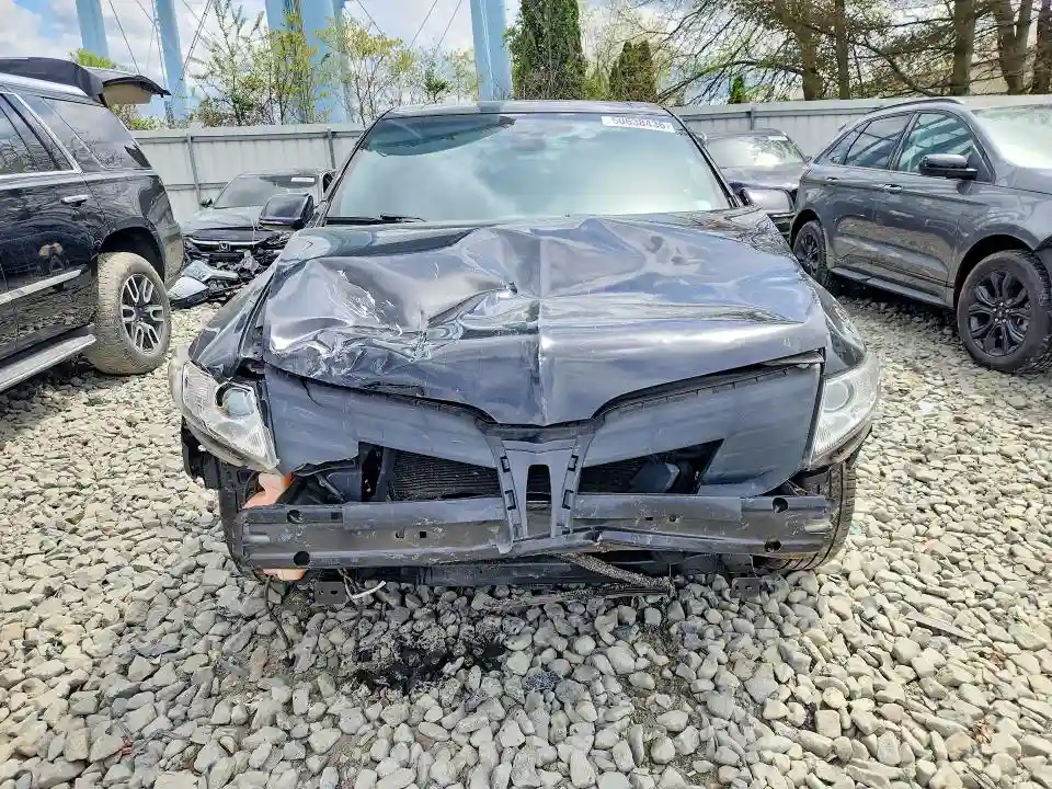 2LMHJ5NK5JBL01869 2018 LINCOLN MKT-4