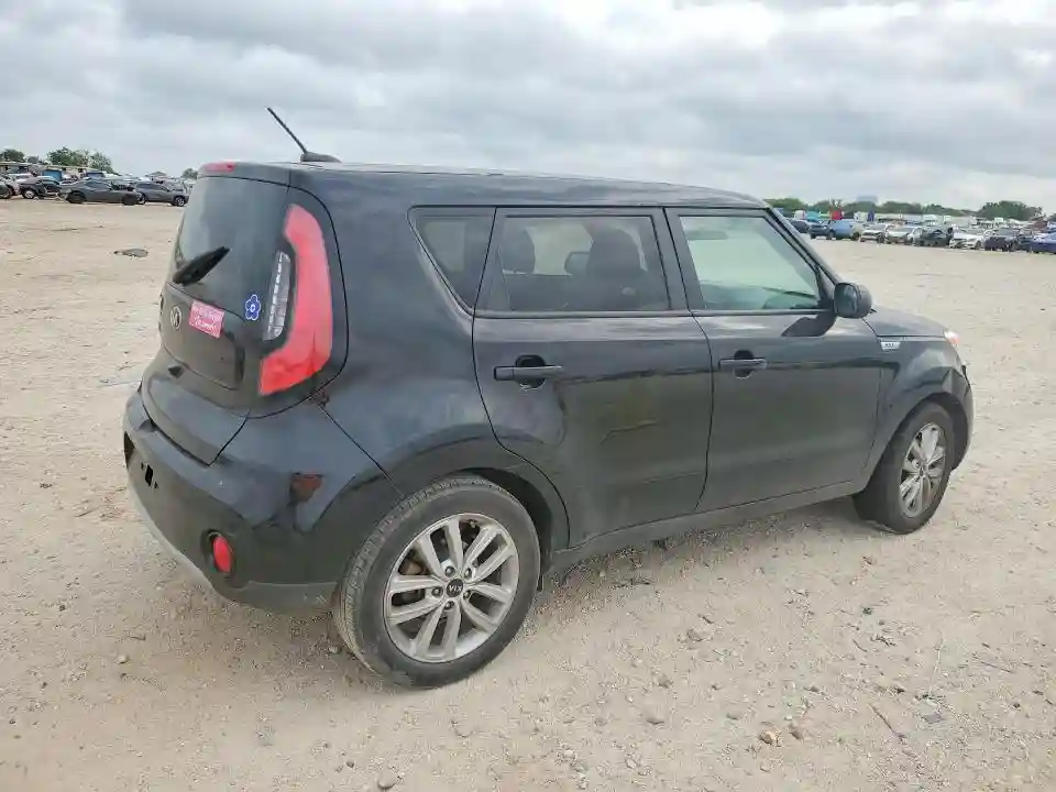 KNDJP3A50K7008203 2019 KIA SOUL-2