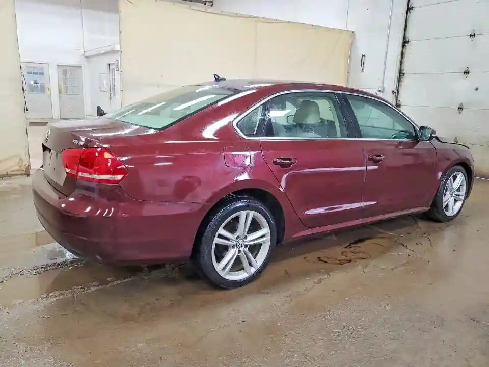 1VWBN7A31EC048038 2014 VOLKSWAGEN PASSAT-2