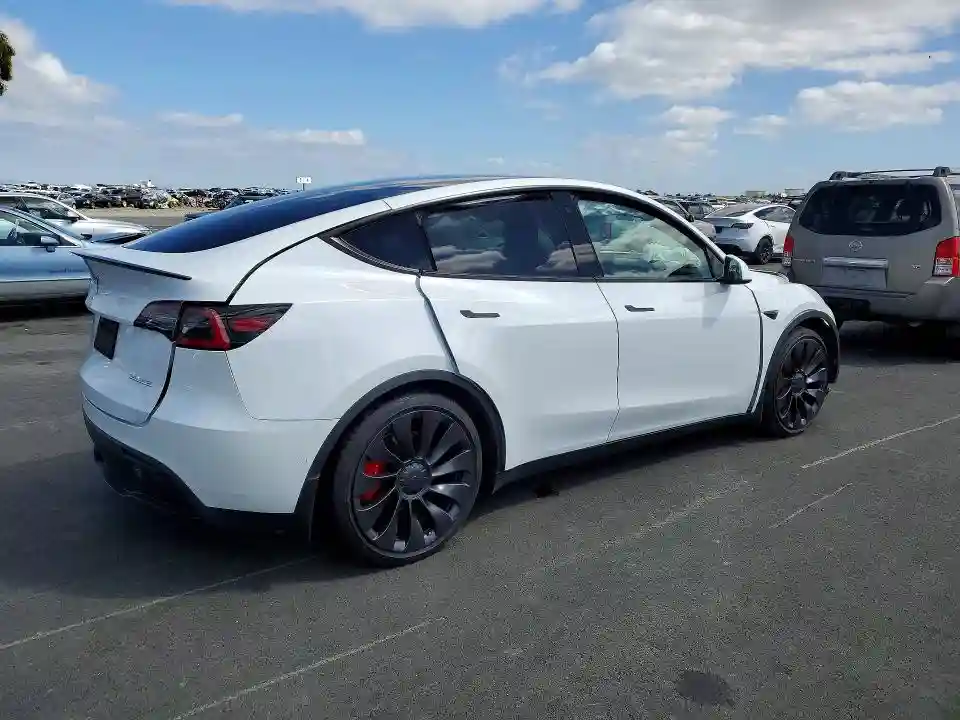 5YJYGDEF6MF124512 2021 TESLA MODEL Y-2