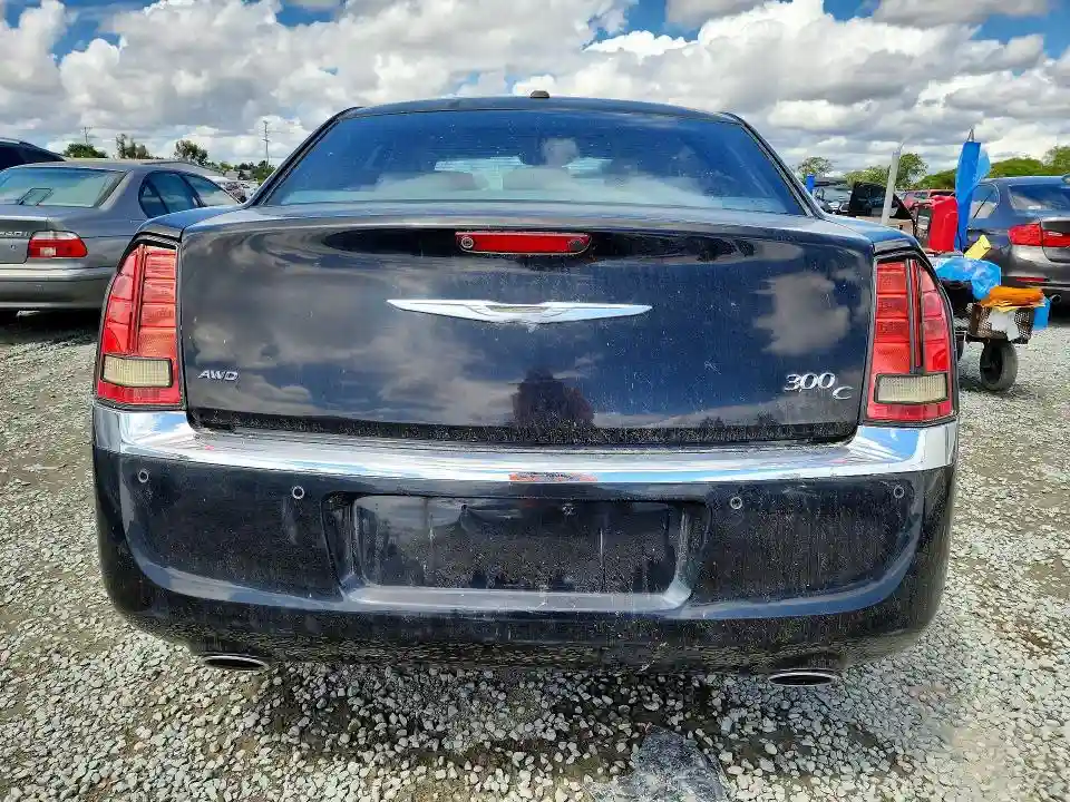 2C3CK6CT1BH523966 2011 CHRYSLER 300-5