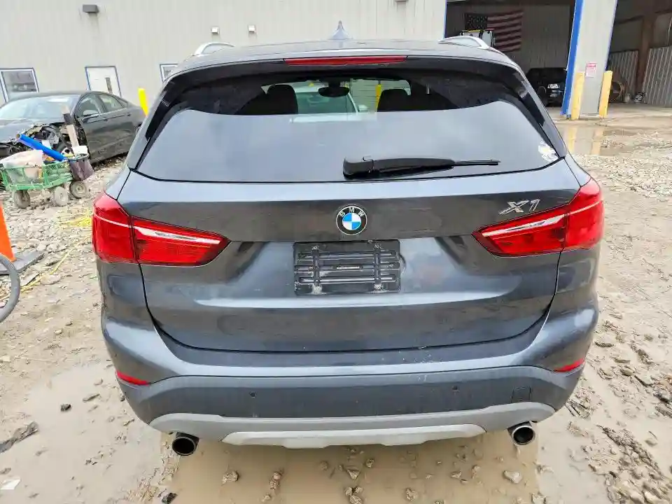 WBXHT3C34H5F76017 2017 BMW X1-5